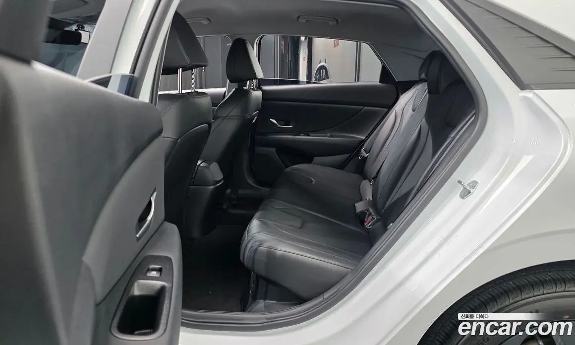 Hyundai Avante 2023 1.6 автомат (гидро), фото 18 Hyundai Avante 2023 1.6 автомат (гидро), фото 18