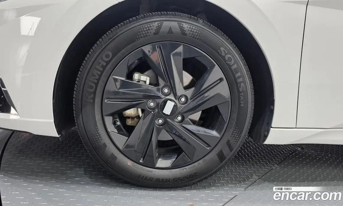 Hyundai Avante 2023 1.6 автомат (гидро), фото 5 Hyundai Avante 2023 1.6 автомат (гидро), фото 5
