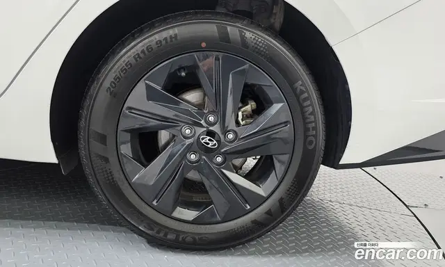 Hyundai Avante 2023 1.6 автомат (гидро), миниатюра 7 Hyundai Avante 2023 1.6 автомат (гидро), миниатюра 7