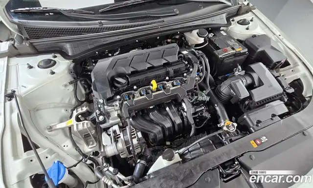 Hyundai Avante 2024 1.6 автомат (гидро), миниатюра 6