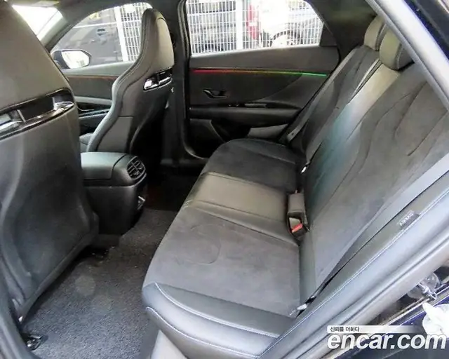 Hyundai Avante 2025 2.0 автомат (гидро), миниатюра 12