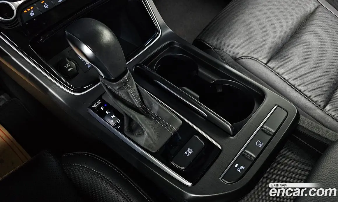 Hyundai Grandeur 2018 2.4 автомат (гидро), фото 12 Hyundai Grandeur 2018 2.4 автомат (гидро), фото 12