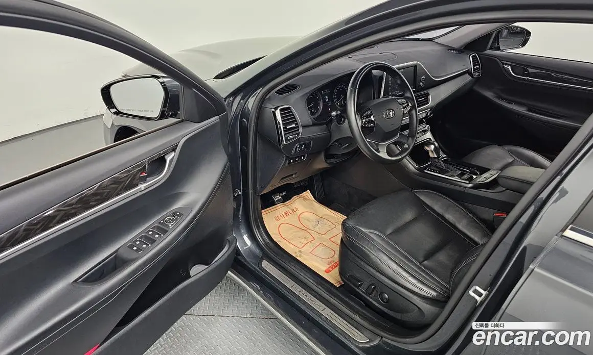 Hyundai Grandeur 2018 2.4 автомат (гидро), фото 13 Hyundai Grandeur 2018 2.4 автомат (гидро), фото 13