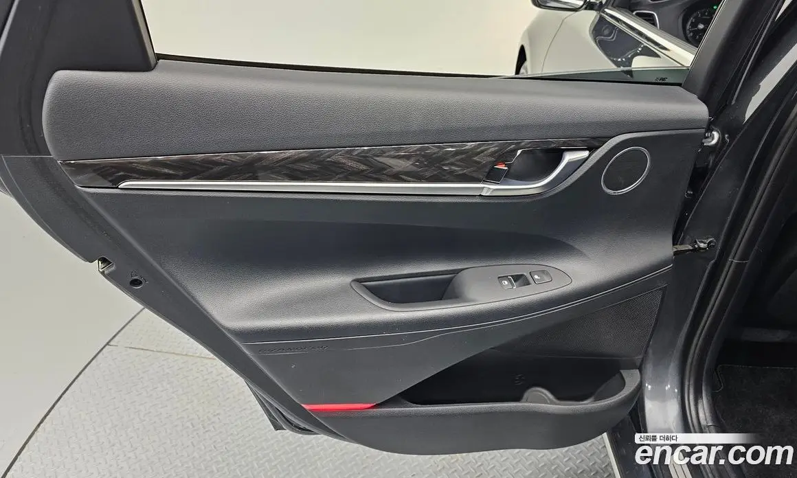 Hyundai Grandeur 2018 2.4 автомат (гидро), фото 15 Hyundai Grandeur 2018 2.4 автомат (гидро), фото 15