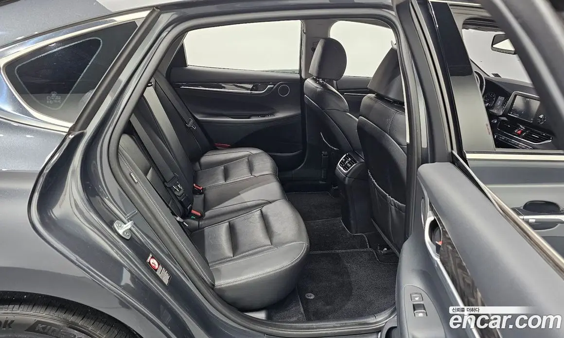 Hyundai Grandeur 2018 2.4 автомат (гидро), фото 18 Hyundai Grandeur 2018 2.4 автомат (гидро), фото 18