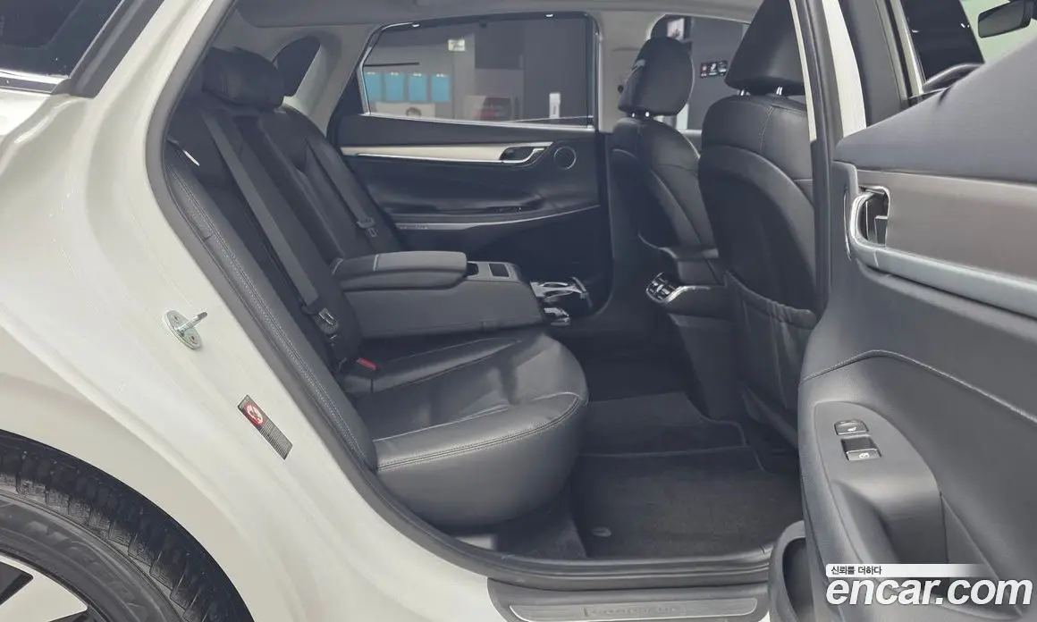 Hyundai Grandeur 2020 2.4 автомат (гидро), фото 12 Hyundai Grandeur 2020 2.4 автомат (гидро), фото 12