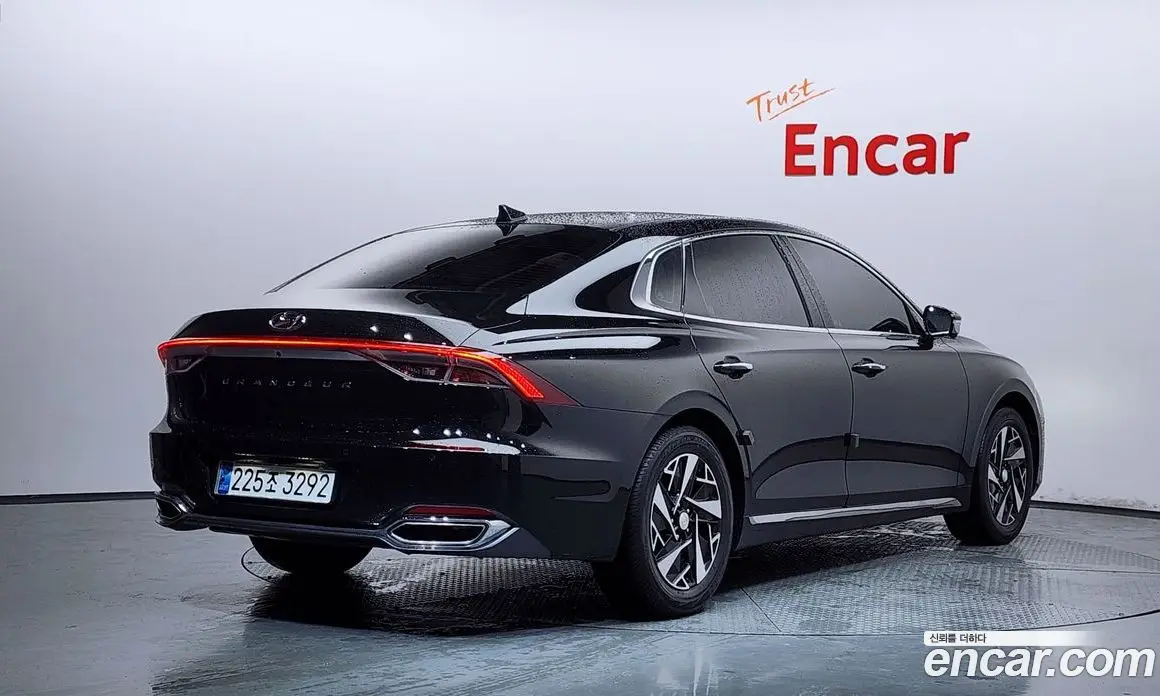 Hyundai Grandeur 2021 2.4 автомат (гидро), фото 2 Hyundai Grandeur 2021 2.4 автомат (гидро), фото 2