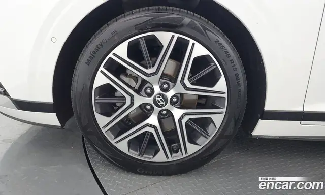 Hyundai Grandeur 2023 2.5 автомат (гидро), миниатюра 5 Hyundai Grandeur 2023 2.5 автомат (гидро), миниатюра 5