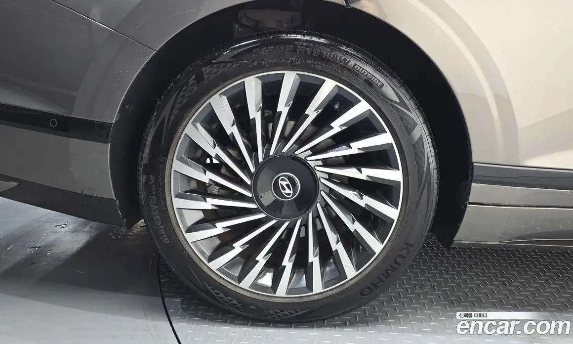 Hyundai Grandeur 2023 1.6 автомат (гидро), фото 5 Hyundai Grandeur 2023 1.6 автомат (гидро), фото 5