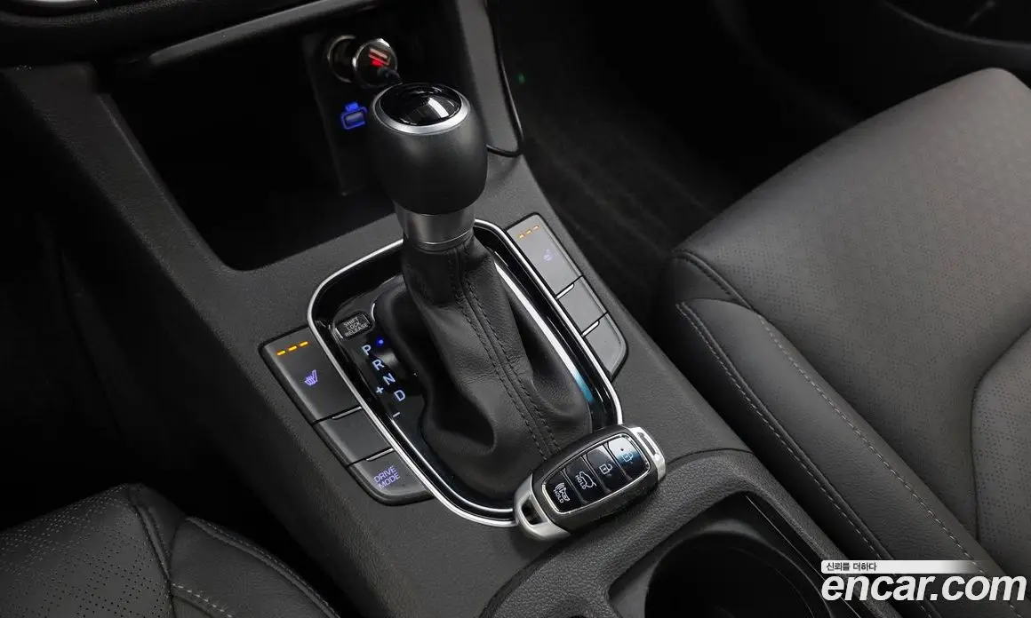 Hyundai i30 2016 1.4 автомат (гидро), фото 12 Hyundai i30 2016 1.4 автомат (гидро), фото 12