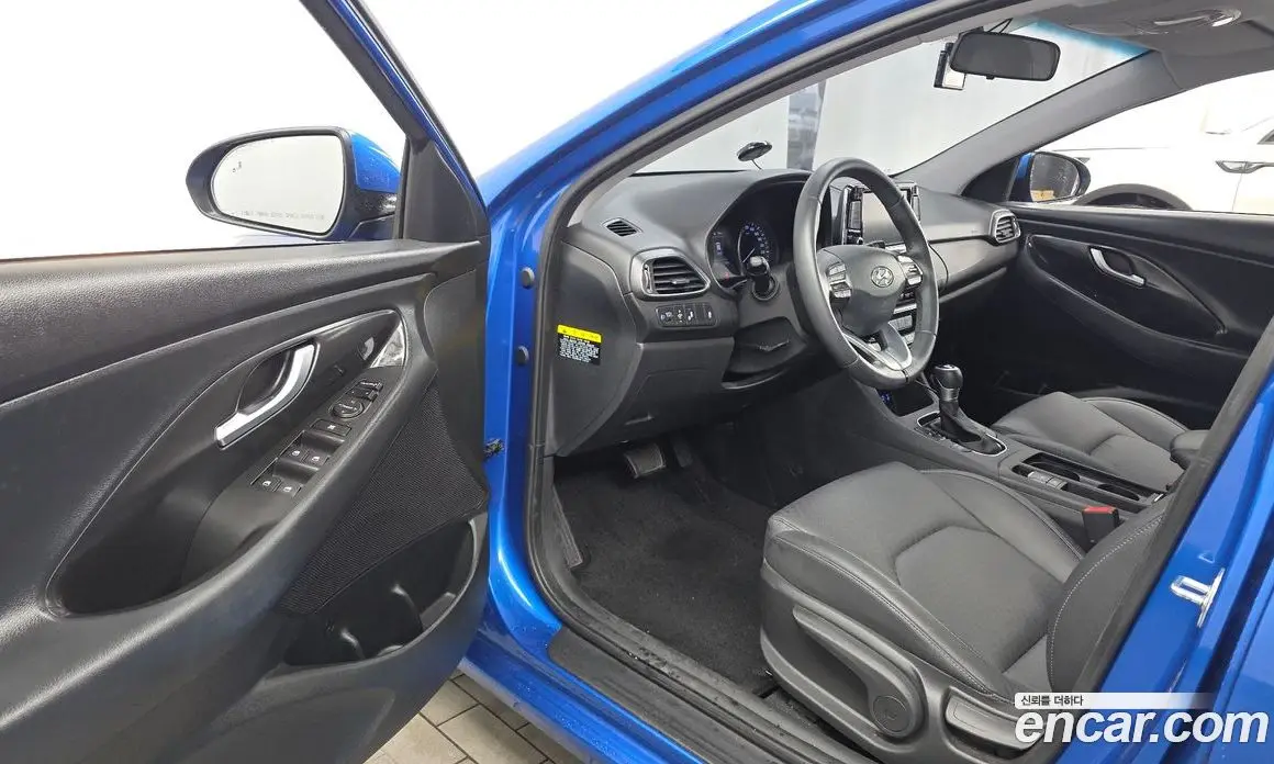 Hyundai i30 2016 1.4 автомат (гидро), фото 13 Hyundai i30 2016 1.4 автомат (гидро), фото 13
