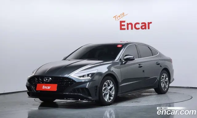 Hyundai Sonata 2021 2.0 автомат (гидро), миниатюра 1 Hyundai Sonata 2021 2.0 автомат (гидро), миниатюра 1
