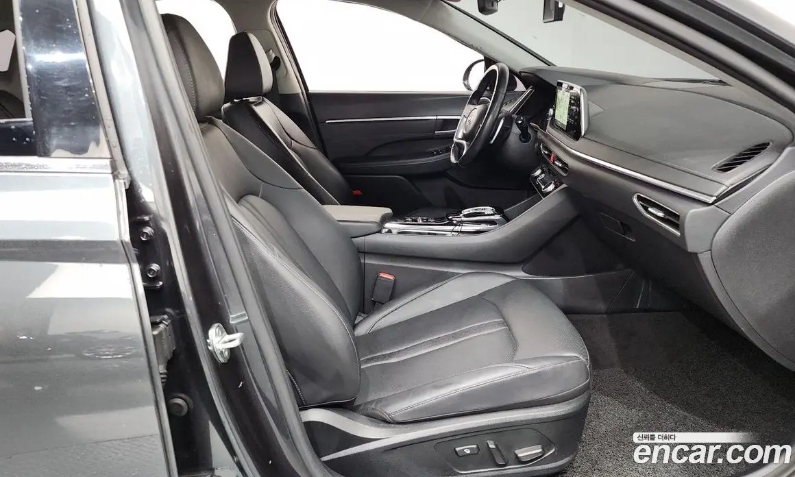 Hyundai Sonata 2021 2.0 автомат (гидро), фото 16 Hyundai Sonata 2021 2.0 автомат (гидро), фото 16