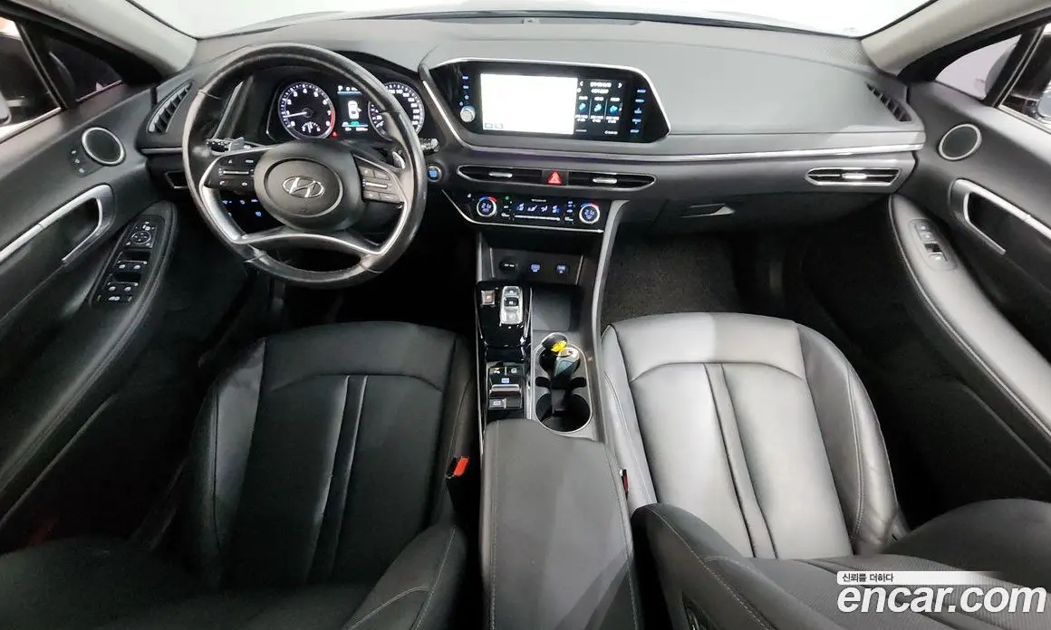 Hyundai Sonata 2021 2.0 автомат (гидро), фото 10 Hyundai Sonata 2021 2.0 автомат (гидро), фото 10