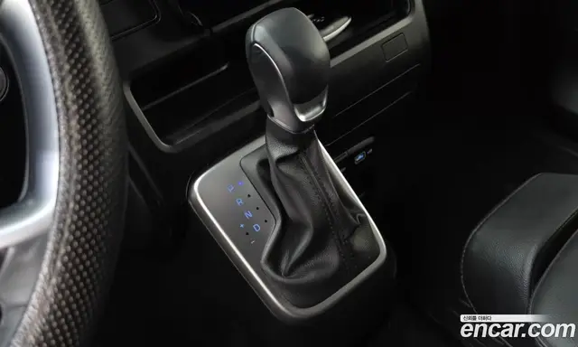 Hyundai Staria 2023 2.2 автомат (гидро), миниатюра 12
