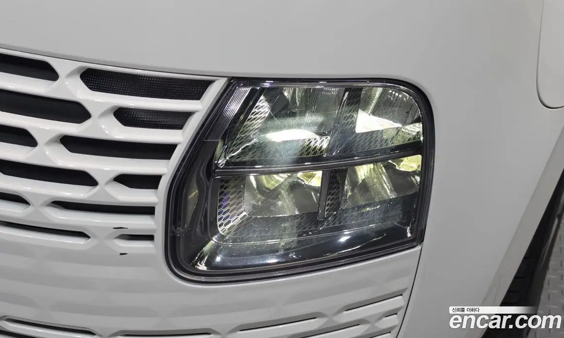 Hyundai Staria 2023 2.2 автомат (гидро), фото 8