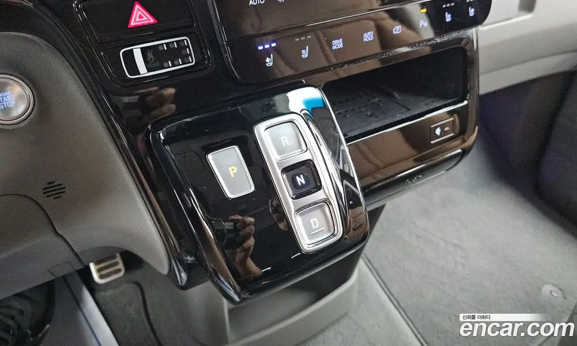 Hyundai Staria 2024 1.6 автомат (гидро), фото 12 Hyundai Staria 2024 1.6 автомат (гидро), фото 12