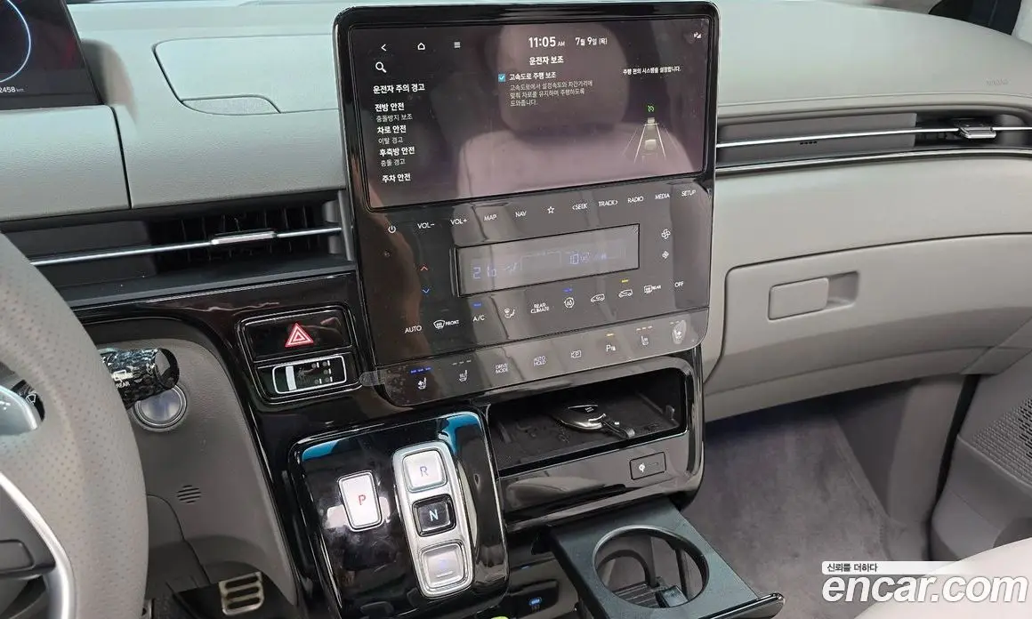 Hyundai Staria 2025 2.2 автомат (гидро), фото 13