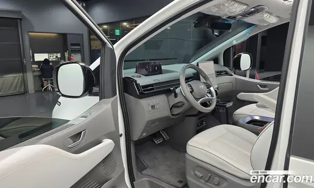 Hyundai Staria 2025 2.2 автомат (гидро), миниатюра 10