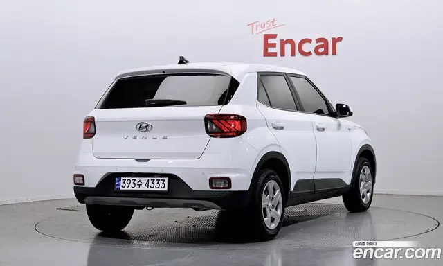 Hyundai Venue 2020 1.6 автомат (гидро), миниатюра 2