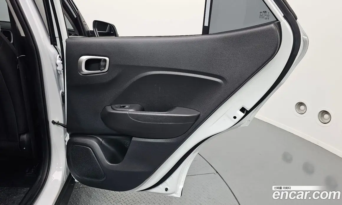 Hyundai Venue 2020 1.6 автомат (гидро), фото 15