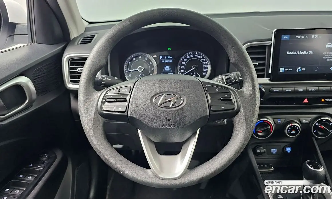 Hyundai Venue 2020 1.6 автомат (гидро), фото 19