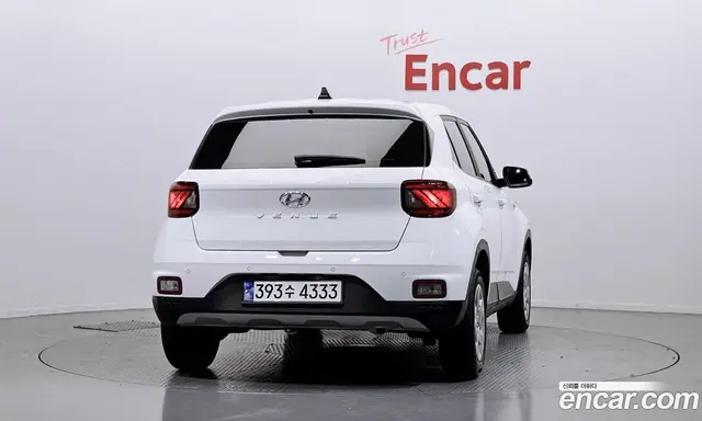 Hyundai Venue 2020 1.6 автомат (гидро), миниатюра 4