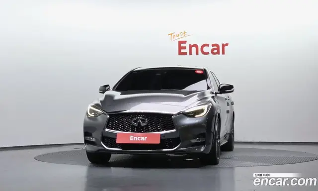 Infiniti Q30 2017 2.0 автомат (гидро), миниатюра 3