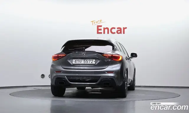 Infiniti Q30 2017 2.0 автомат (гидро), миниатюра 4