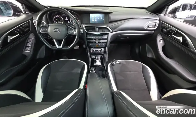 Infiniti Q30 2017 2.0 автомат (гидро), миниатюра 10