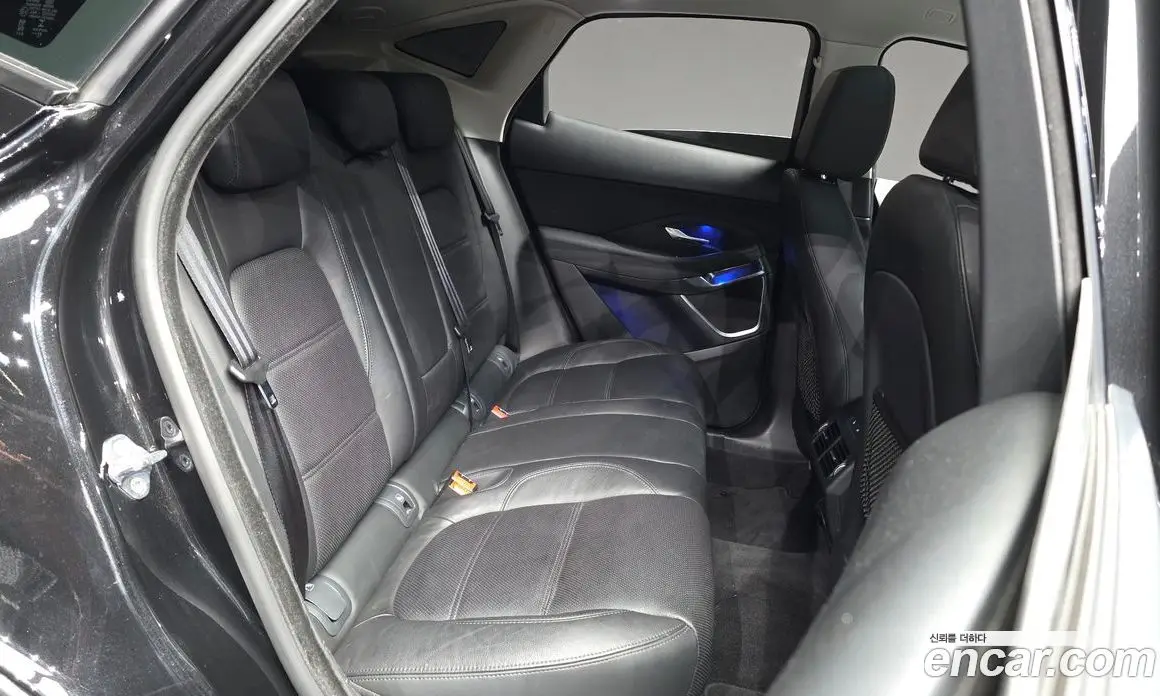 Jaguar E-Pace 2019 2.0 автомат (гидро), фото 12