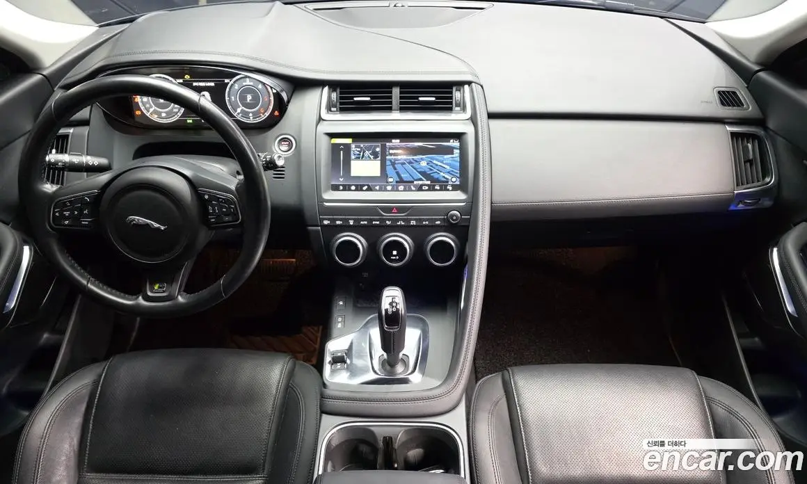 Jaguar E-Pace 2019 2.0 автомат (гидро), фото 7