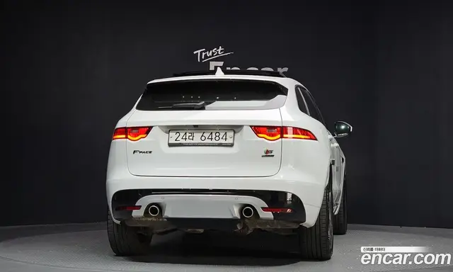 Jaguar F-Pace 2016 3.0 автомат (гидро), миниатюра 4 Jaguar F-Pace 2016 3.0 автомат (гидро), миниатюра 4