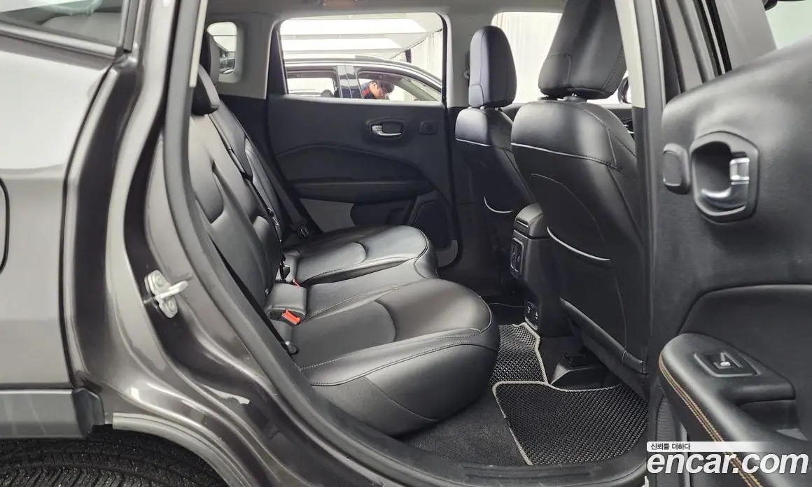Jeep Compass 2019 2.4 автомат (гидро), фото 18 Jeep Compass 2019 2.4 автомат (гидро), фото 18