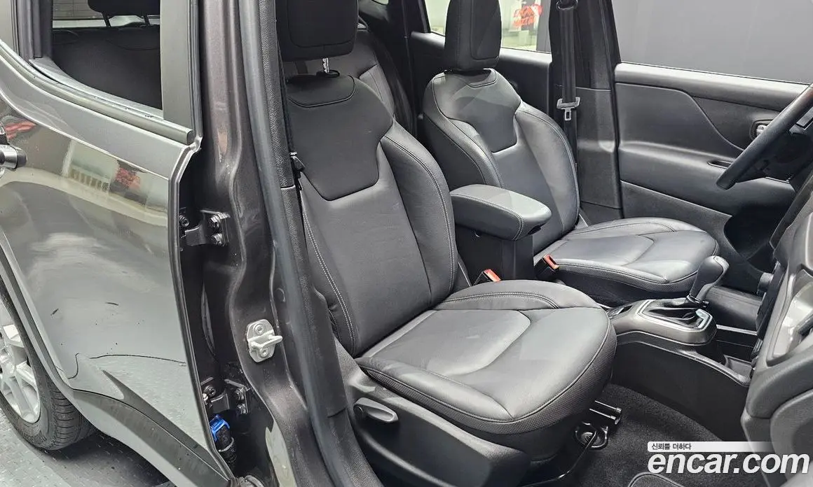 Jeep Renegade 2021 2.4 автомат (гидро), фото 11