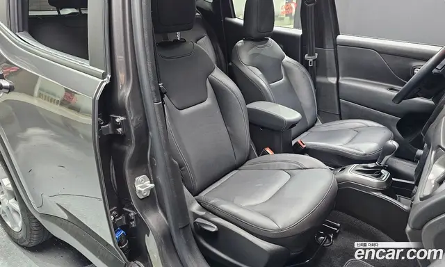 Jeep Renegade 2021 2.4 автомат (гидро), миниатюра 11