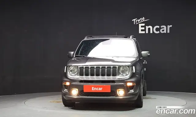 Jeep Renegade 2021 2.4 автомат (гидро), миниатюра 3