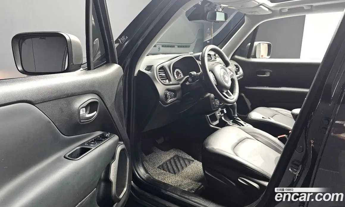 Jeep Renegade 2021 2.4 автомат (гидро), фото 10 Jeep Renegade 2021 2.4 автомат (гидро), фото 10