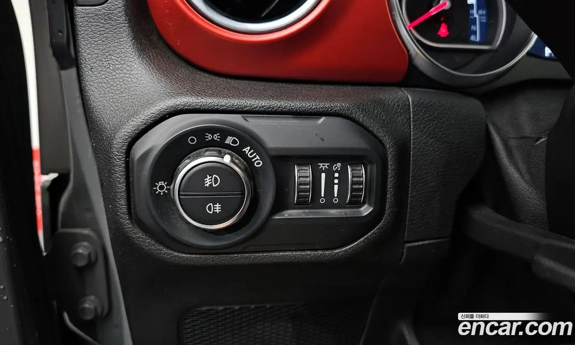 Jeep Wrangler 2021 2.0 автомат (гидро), фото 17 Jeep Wrangler 2021 2.0 автомат (гидро), фото 17