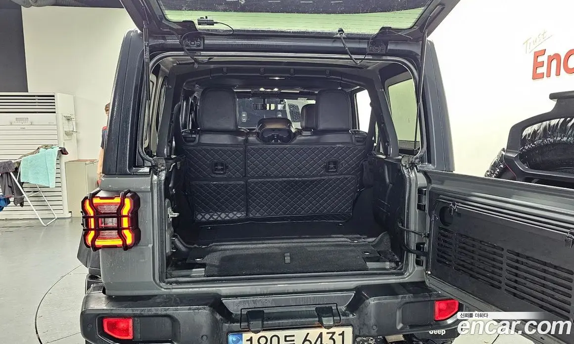 Jeep Wrangler 2021 2.0 автомат (гидро), фото 20 Jeep Wrangler 2021 2.0 автомат (гидро), фото 20