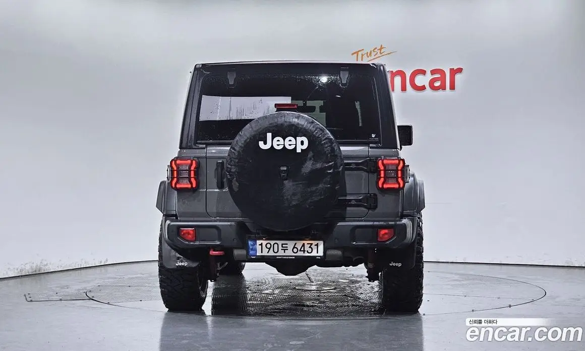 Jeep Wrangler 2021 2.0 автомат (гидро), фото 4 Jeep Wrangler 2021 2.0 автомат (гидро), фото 4
