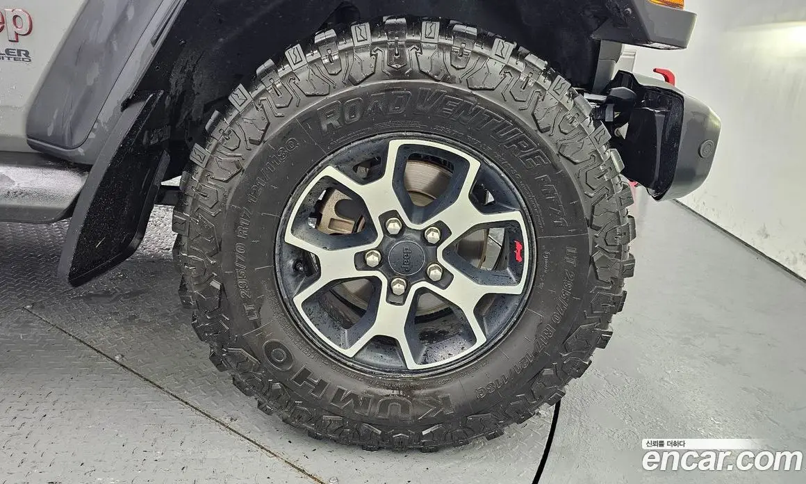 Jeep Wrangler 2021 2.0 автомат (гидро), фото 5 Jeep Wrangler 2021 2.0 автомат (гидро), фото 5