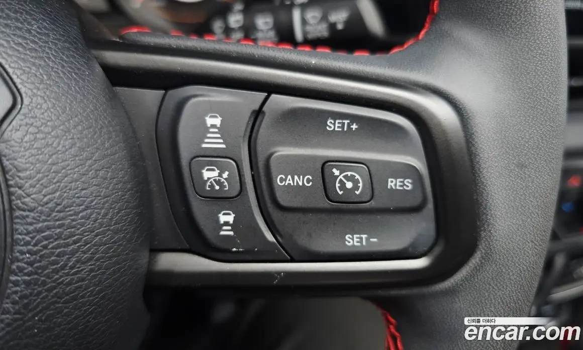 Jeep Wrangler 2024 2.0 автомат (гидро), фото 24