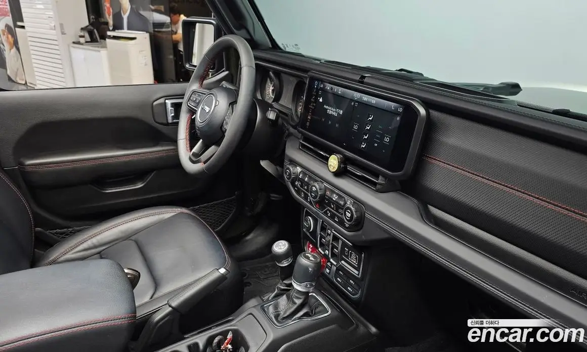 Jeep Wrangler 2024 2.0 автомат (гидро), фото 28