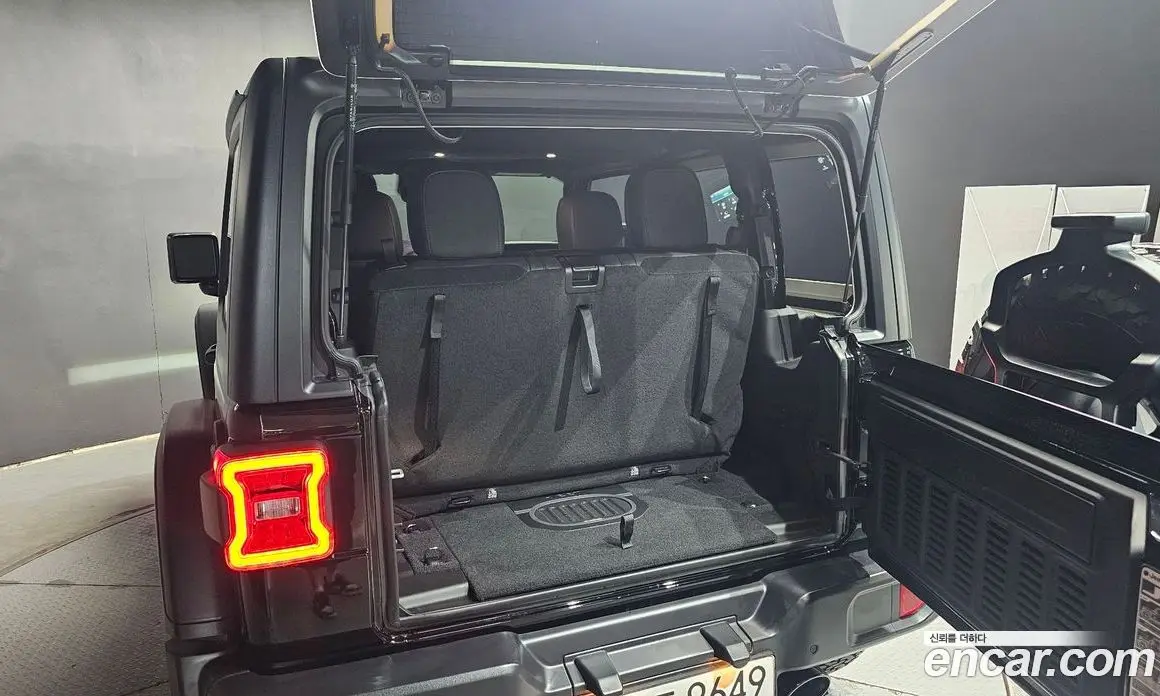 Jeep Wrangler 2025 2.0 автомат (гидро), фото 30 Jeep Wrangler 2025 2.0 автомат (гидро), фото 30