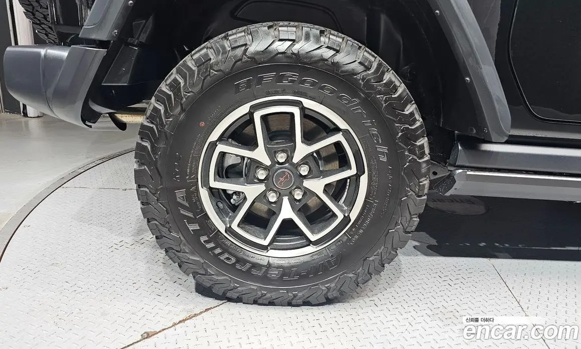 Jeep Wrangler 2025 2.0 автомат (гидро), фото 5 Jeep Wrangler 2025 2.0 автомат (гидро), фото 5
