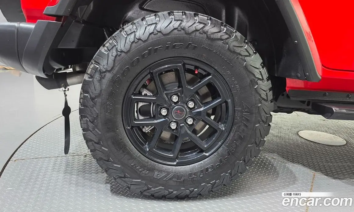 Jeep Wrangler 2025 2.0 автомат (гидро), фото 5 Jeep Wrangler 2025 2.0 автомат (гидро), фото 5