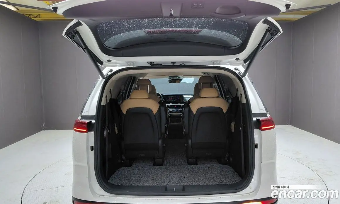 Kia Carnival 2020 2.2 автомат (гидро), фото 24 Kia Carnival 2020 2.2 автомат (гидро), фото 24