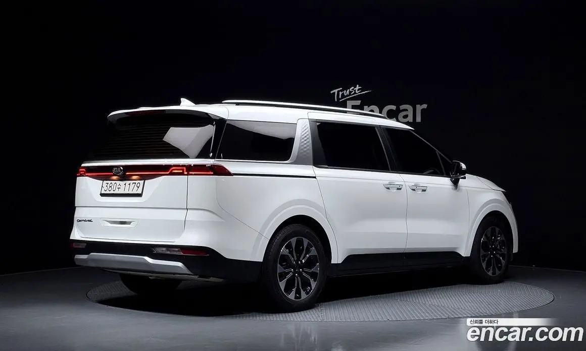 Kia Carnival 2021 2.2 автомат (гидро), фото 2 Kia Carnival 2021 2.2 автомат (гидро), фото 2