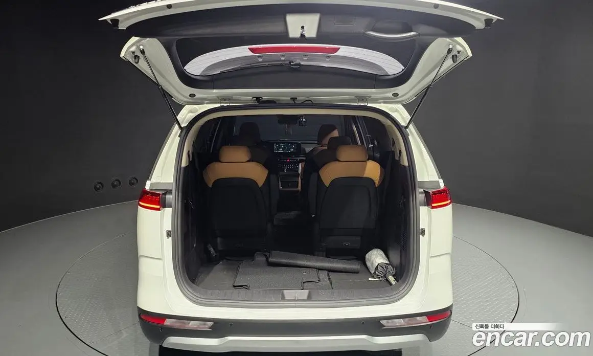 Kia Carnival 2021 2.2 автомат (гидро), фото 20 Kia Carnival 2021 2.2 автомат (гидро), фото 20